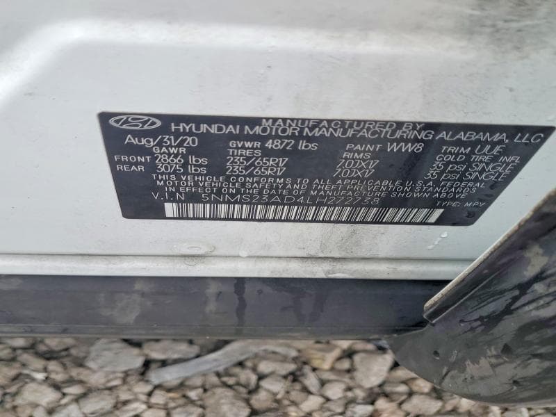2020 HYUNDAI SANTA FE SE 13