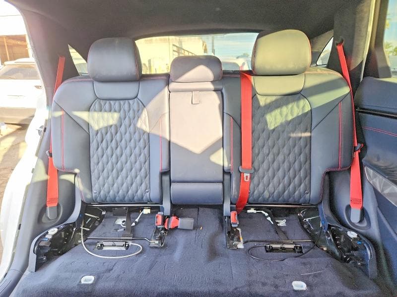 2025 GENESIS GV70 BASE 10