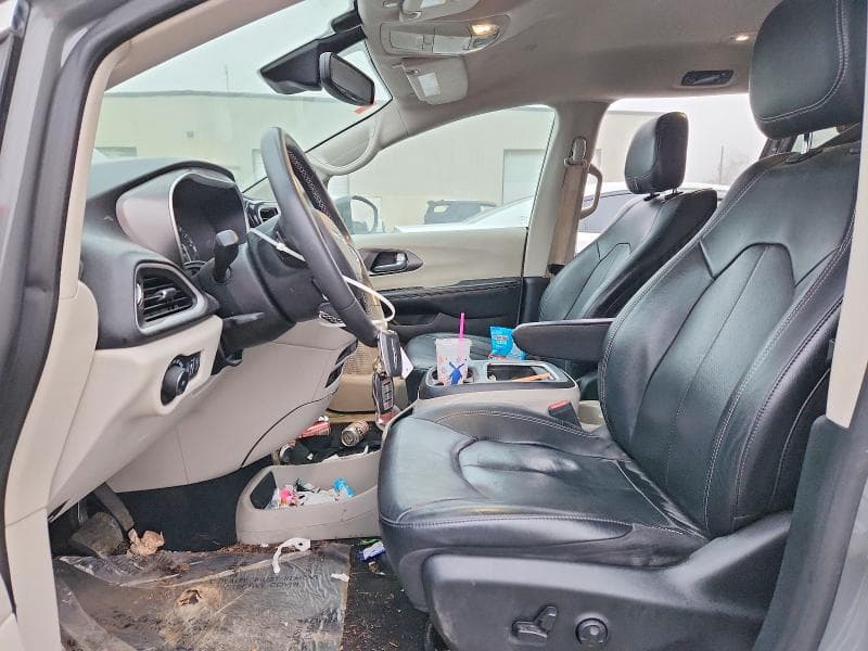 2022 CHRYSLER PACIFICA TOURING L 7