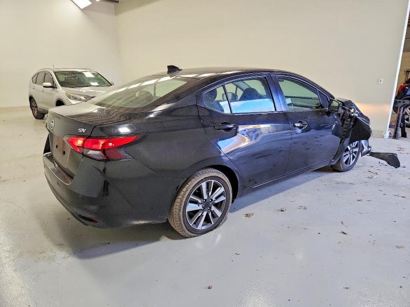 2021 NISSAN VERSA SV 3
