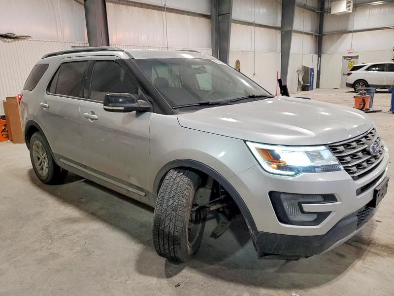 2017 FORD EXPLORER XLT 4