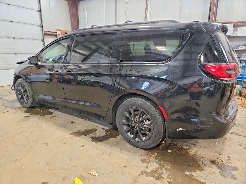2022 CHRYSLER PACIFICA TOURING 2