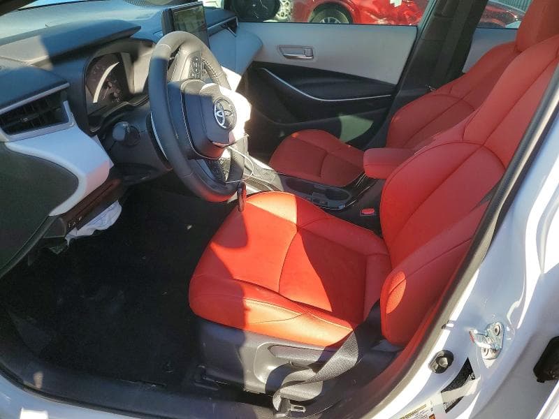 2025 TOYOTA COROLLA SE 7