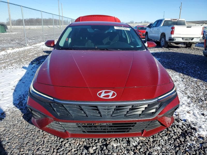 2024 HYUNDAI ELANTRA BLUE 5