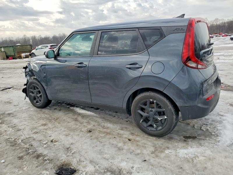 2022 KIA SOUL LX 2