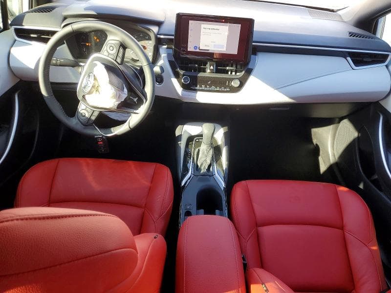 2025 TOYOTA COROLLA SE 8