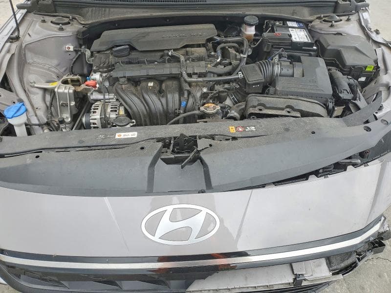 2024 HYUNDAI ELANTRA SEL 11