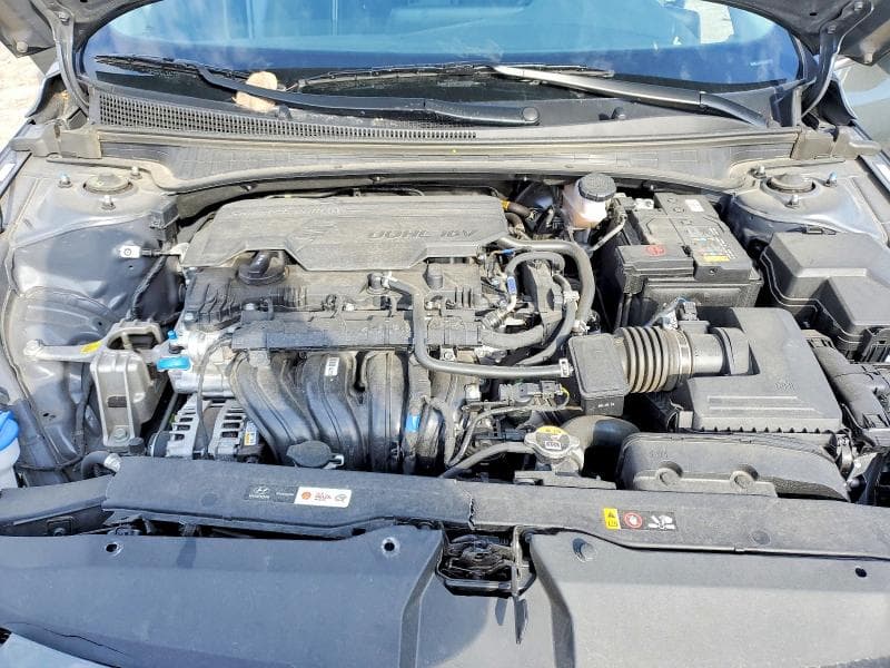 2025 HYUNDAI ELANTRA SEL 11