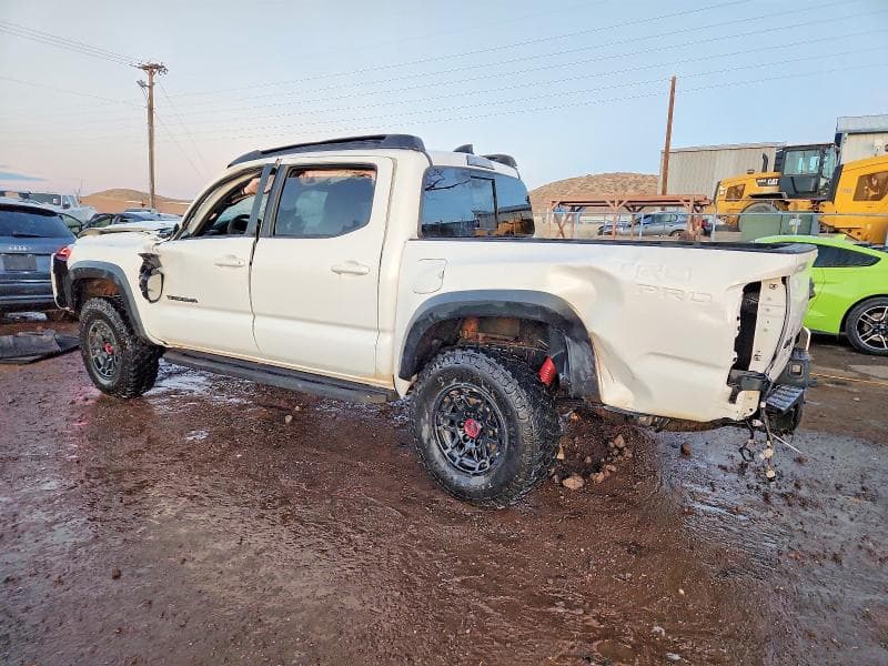 2022 TOYOTA TACOMA DOUBLE CAB 2