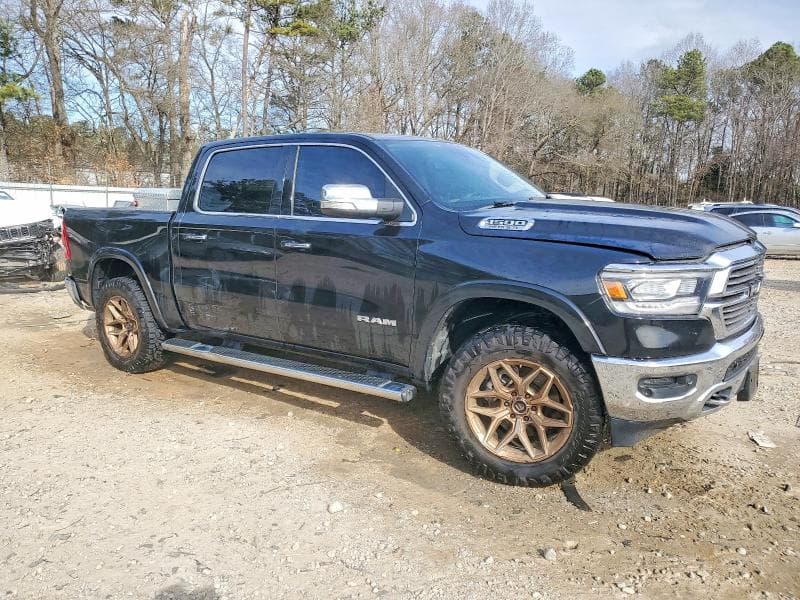 2019 RAM 1500 LARAMIE 4