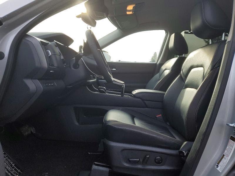 2024 NISSAN PATHFINDER SL 7