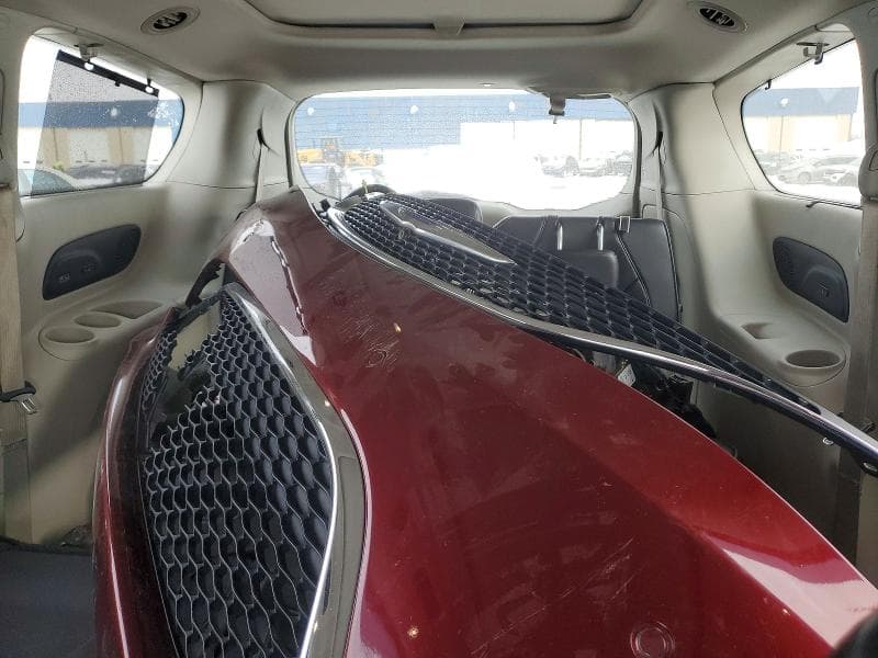 2020 CHRYSLER PACIFICA LIMITED 10