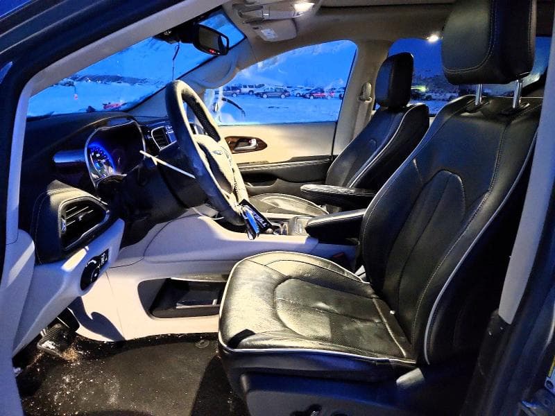 2022 CHRYSLER PACIFICA LIMITED 7