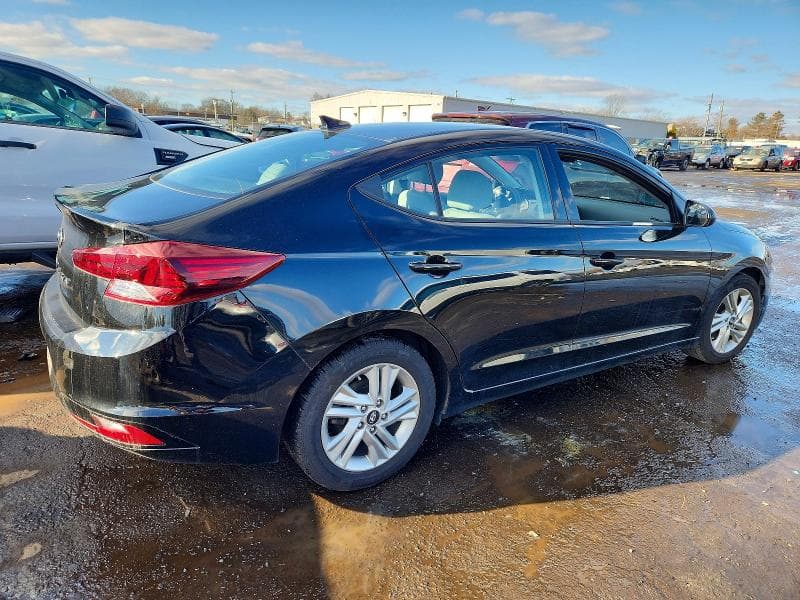 2020 HYUNDAI ELANTRA SEL 3