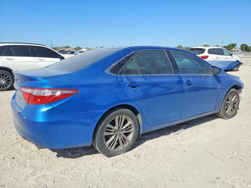 2017 TOYOTA CAMRY SE 3