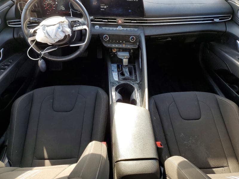 2025 HYUNDAI ELANTRA SEL 8