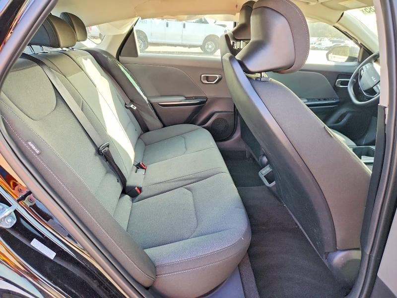 2025 KIA K4 LXS 10