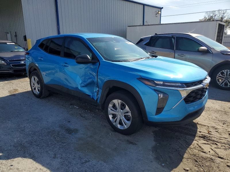 2025 CHEVROLET TRAX LS 4
