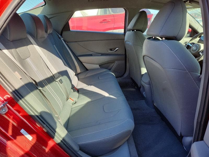2024 HYUNDAI ELANTRA SEL 10
