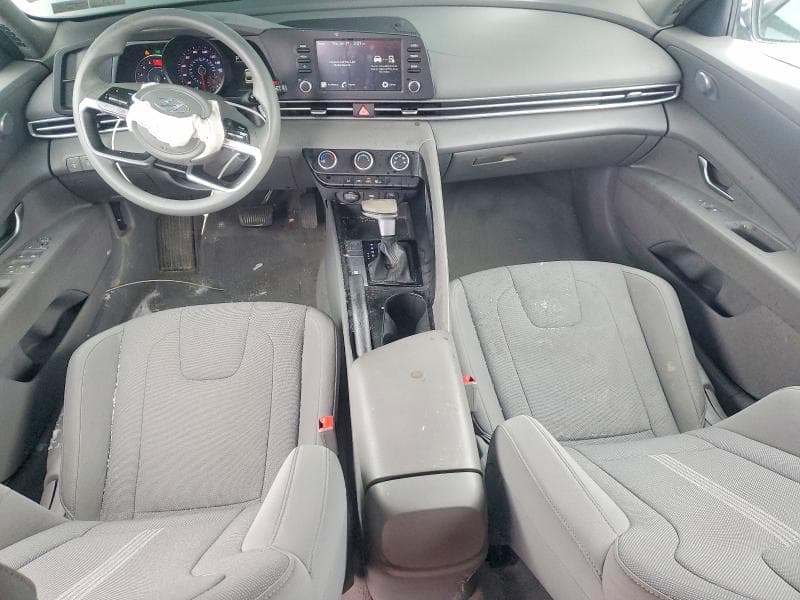 2021 HYUNDAI ELANTRA SE 8