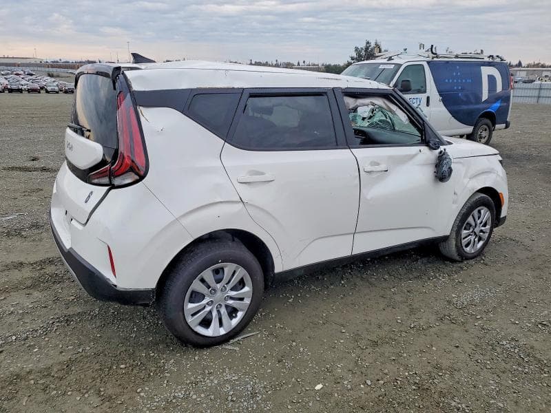 2025 KIA SOUL LX 3
