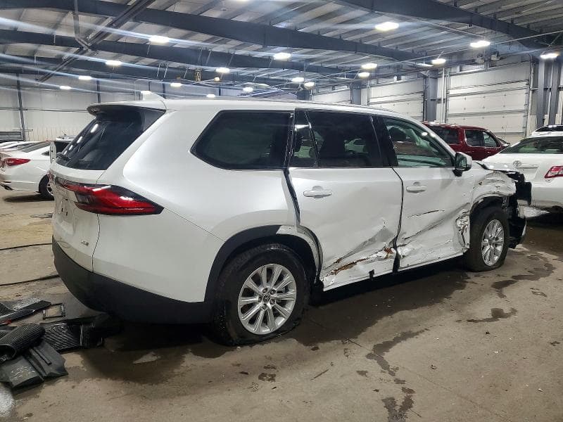 2024 TOYOTA GRAND HIGHLANDER XLE 3