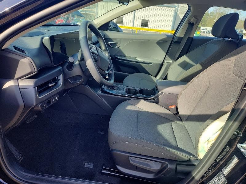2025 KIA K4 LXS 7
