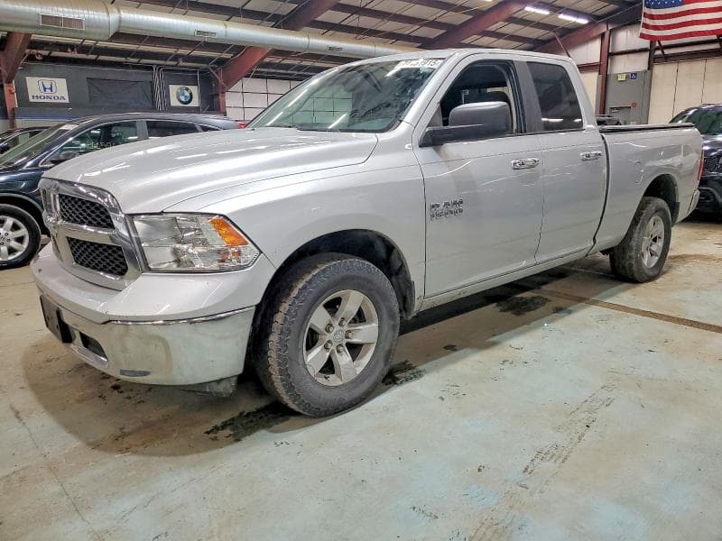 2016 RAM 1500 SLT - 1