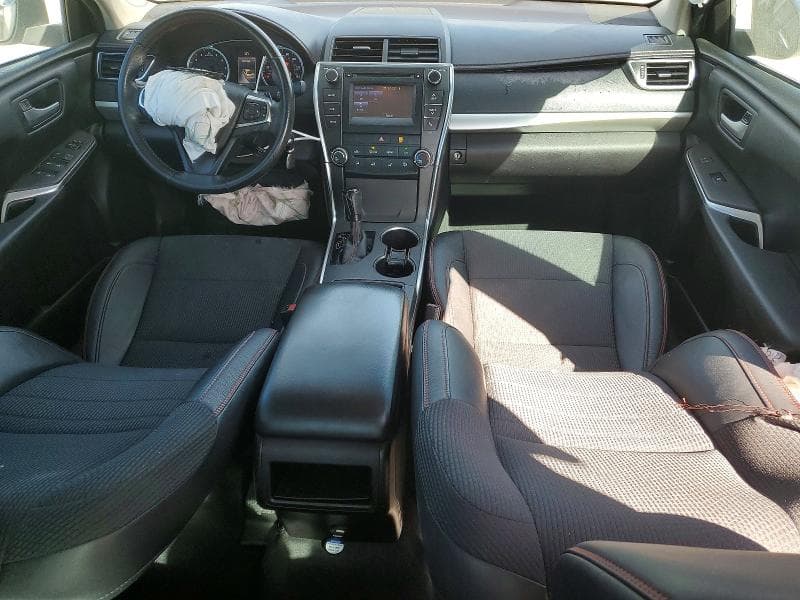 2017 TOYOTA CAMRY SE 8