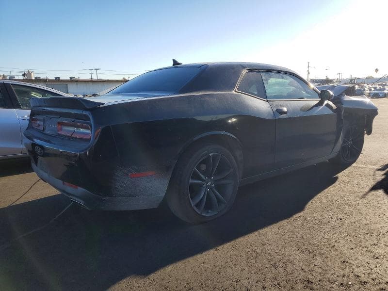 2017 DODGE CHALLENGER SXT 3