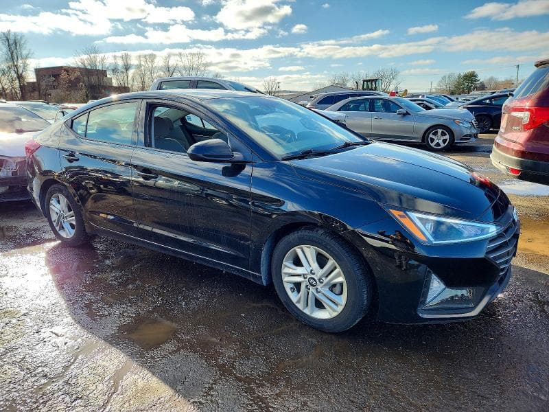 2020 HYUNDAI ELANTRA SEL 4