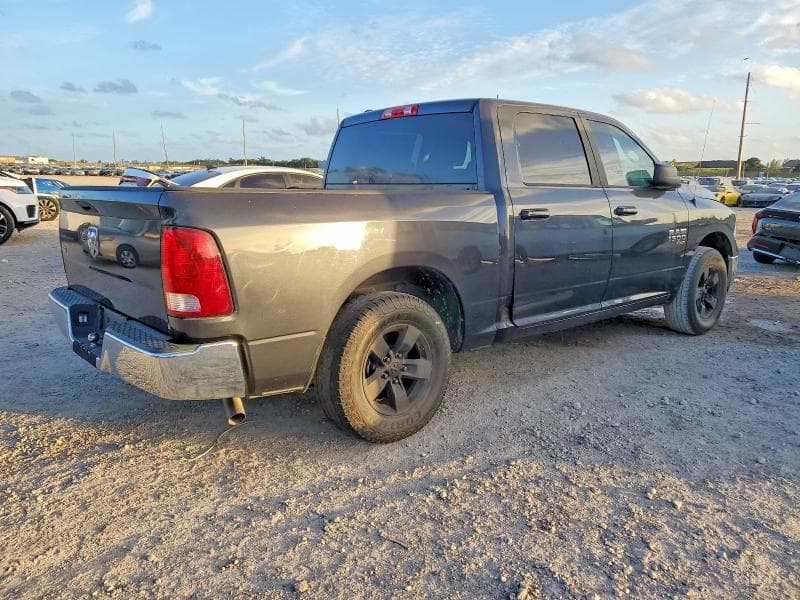 2021 RAM 1500 CLASSIC SLT 3