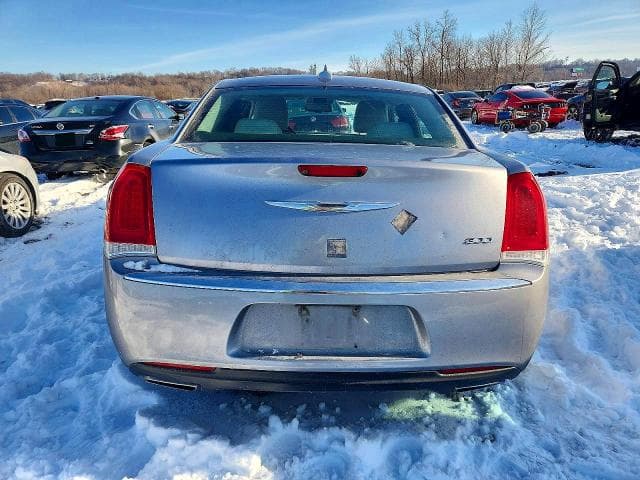 2018 CHRYSLER 300 LIMITED 6