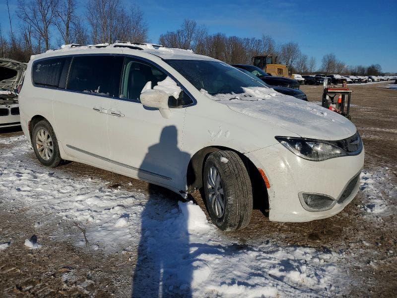 2017 CHRYSLER PACIFICA TOURING L 4
