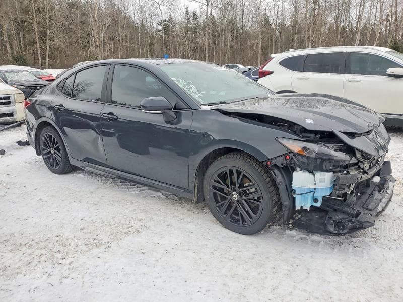 2025 TOYOTA CAMRY XSE 4