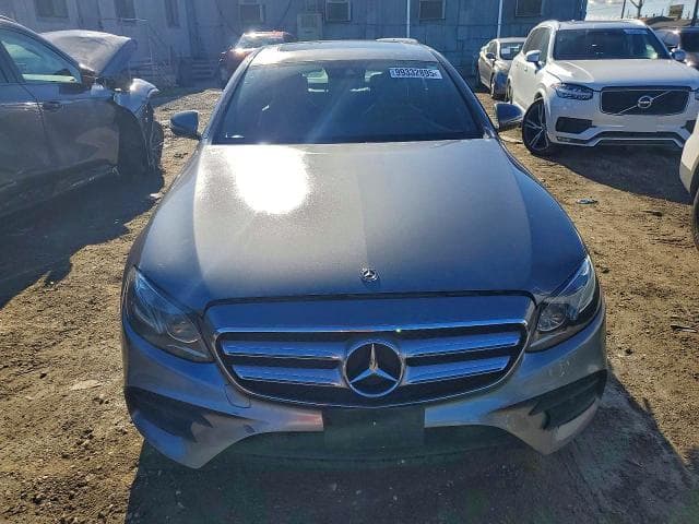 2018 MERCEDES-BENZ E 300 300 5