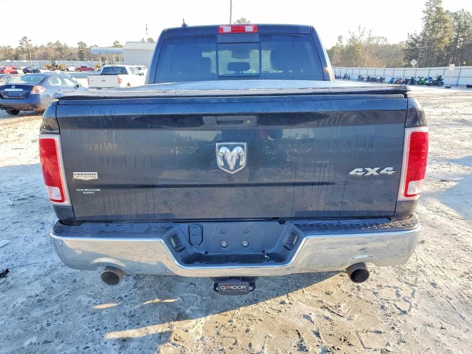 2017 RAM 1500 LARAMIE 6