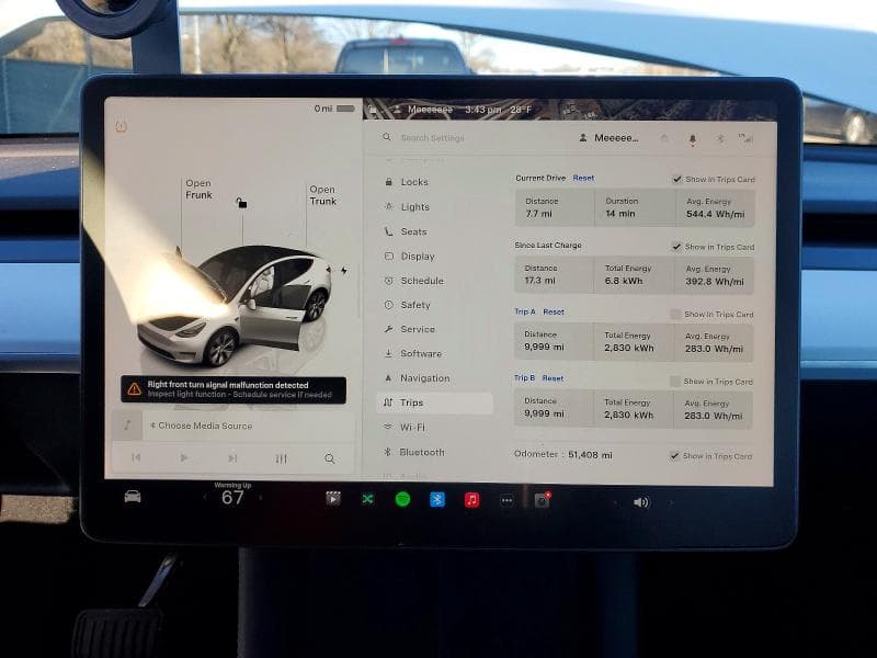 2023 TESLA MODEL Y 9
