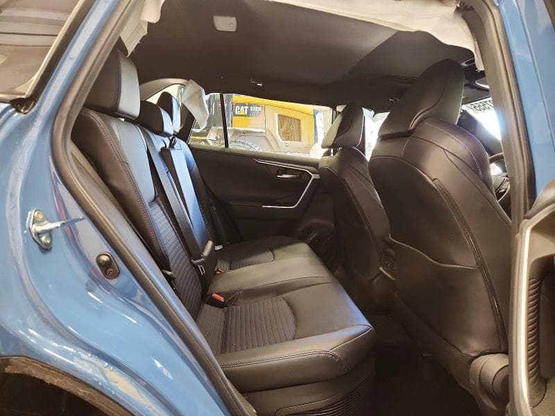 2025 TOYOTA RAV4 XSE 11