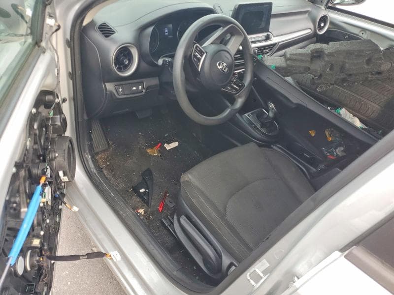 2019 KIA FORTE FE 8