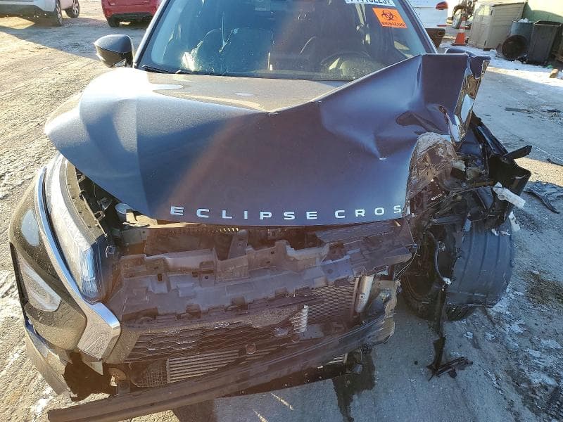 2022 MITSUBISHI ECLIPSE CROSS SE 12