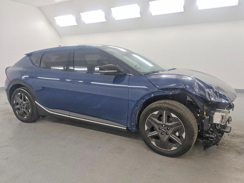 2025 KIA EV6 LIGHT 4