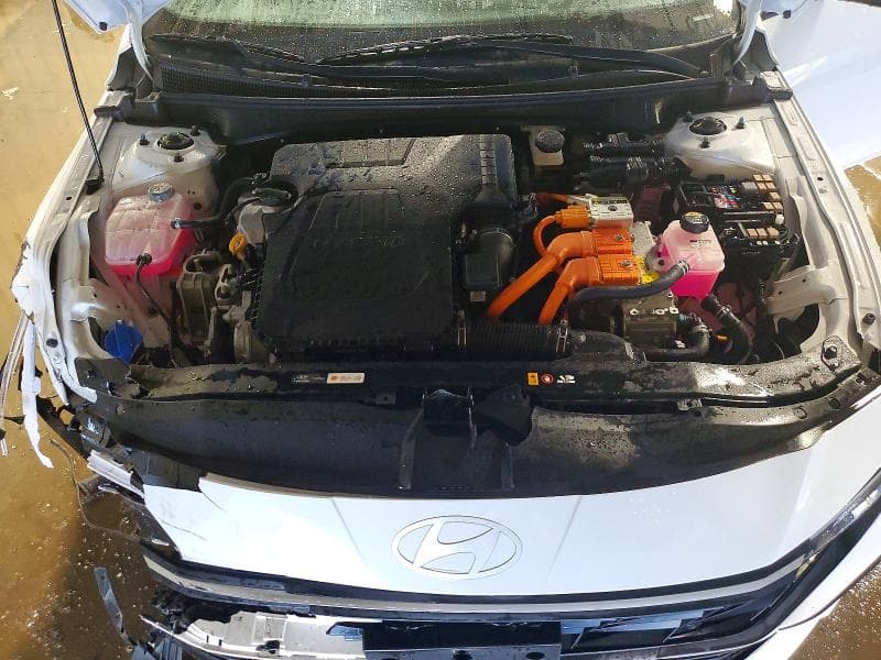 2025 HYUNDAI ELANTRA HYBRID SEL SPORT 11