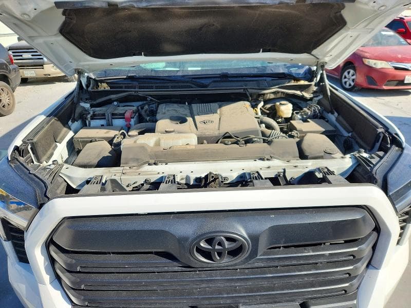 2024 TOYOTA TUNDRA CREWMAX SR5 11