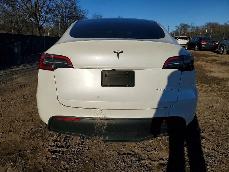 2023 TESLA MODEL Y 6