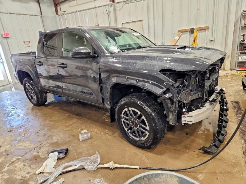2024 TOYOTA TACOMA TRD SPORT 4
