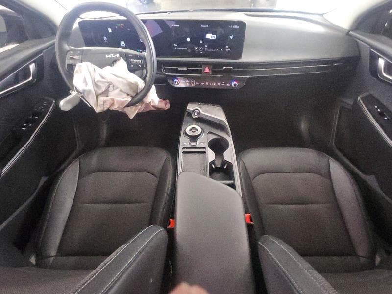 2025 KIA EV6 LIGHT 8
