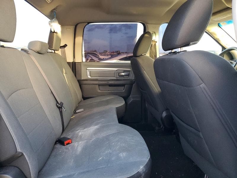 2021 RAM 1500 CLASSIC SLT 10