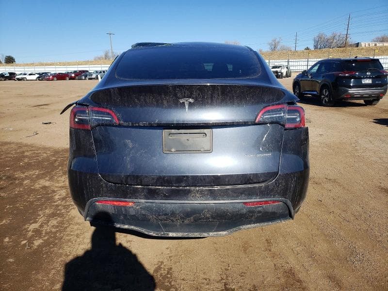 2024 TESLA MODEL Y 6