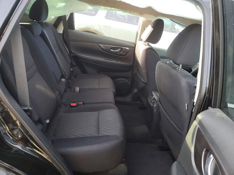 2019 NISSAN ROGUE S 11